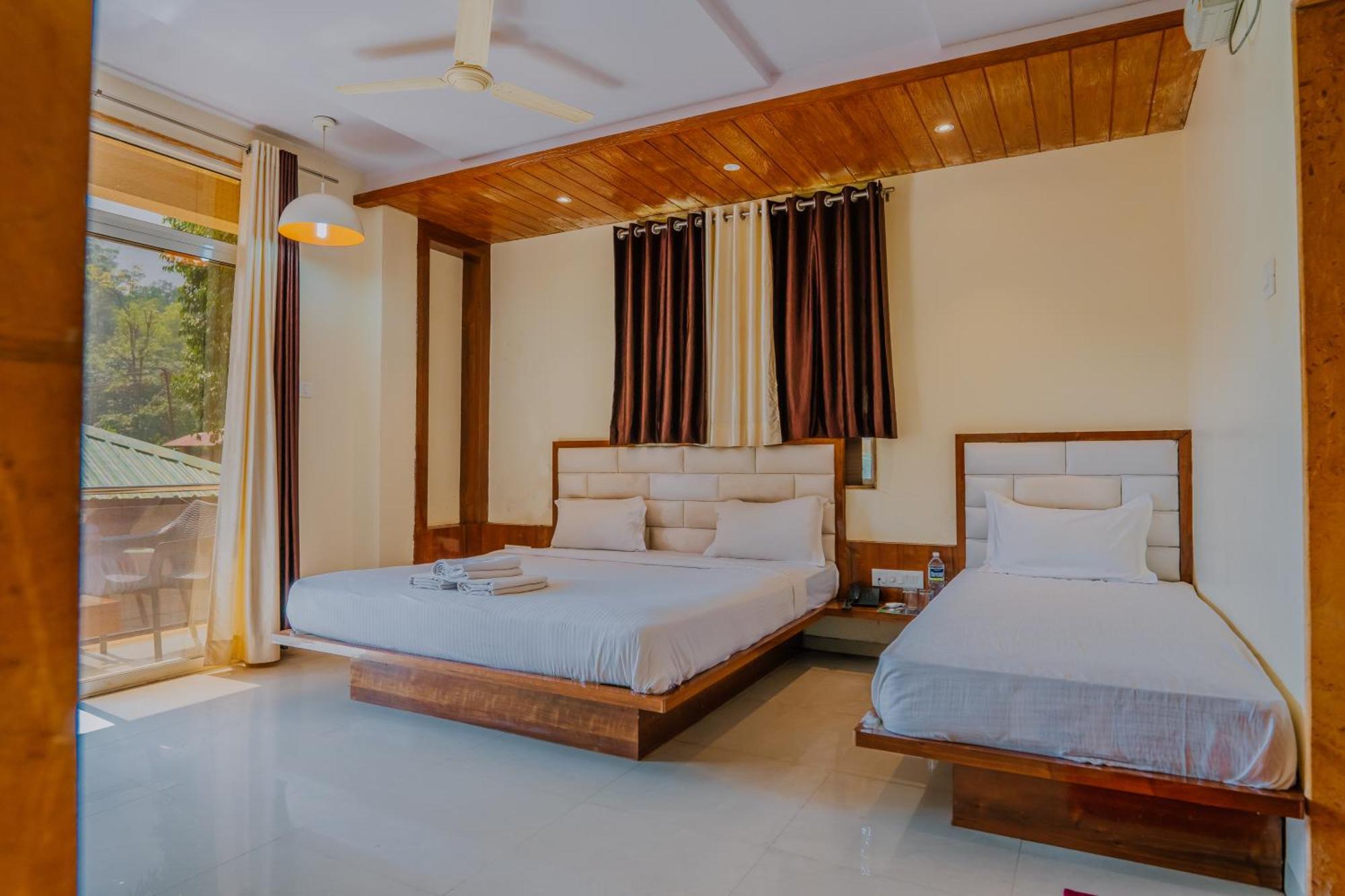 Hotel Oakwood 마하발레슈와르 외부 사진